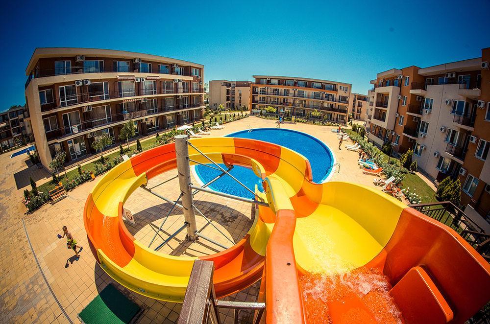 Holiday Fort Golf Club 阳光海滩 外观 照片