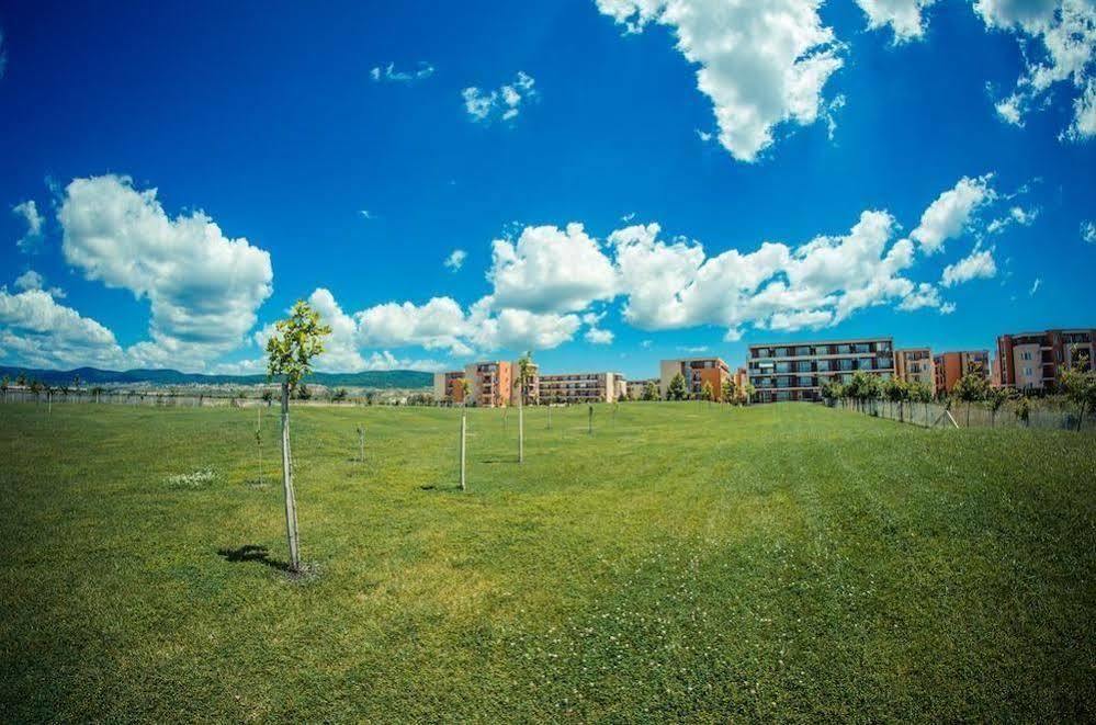 Holiday Fort Golf Club 阳光海滩 外观 照片
