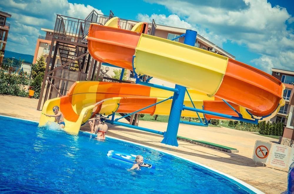 Holiday Fort Golf Club 阳光海滩 外观 照片
